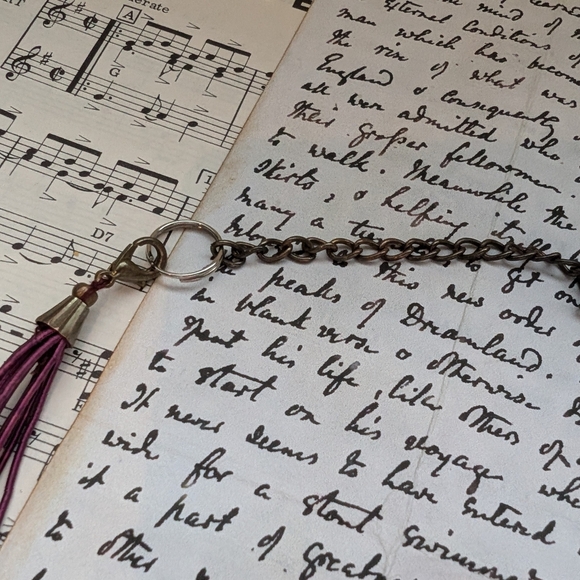 Elegant Purple Pendant Necklace - Picture 5 of 12